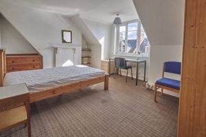 Bedroom- click for photo gallery